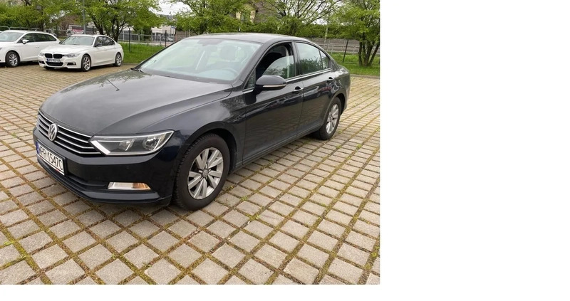 Volkswagen Passat cena 44900 przebieg: 293950, rok produkcji 2016 z Łódź małe 22